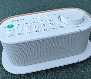 Test Sony SRS-LSR200 : Une enceinte multifonction qui manque de souffle